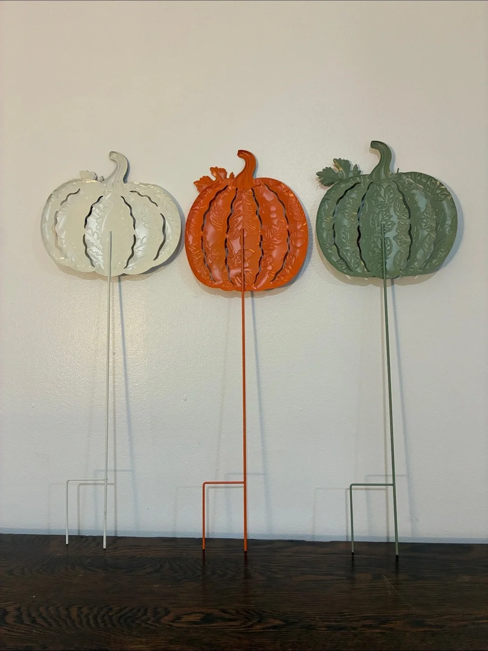 NWT- Set of 3- Embossed Leaf Design- Metal Pumpkin Yard Stakes